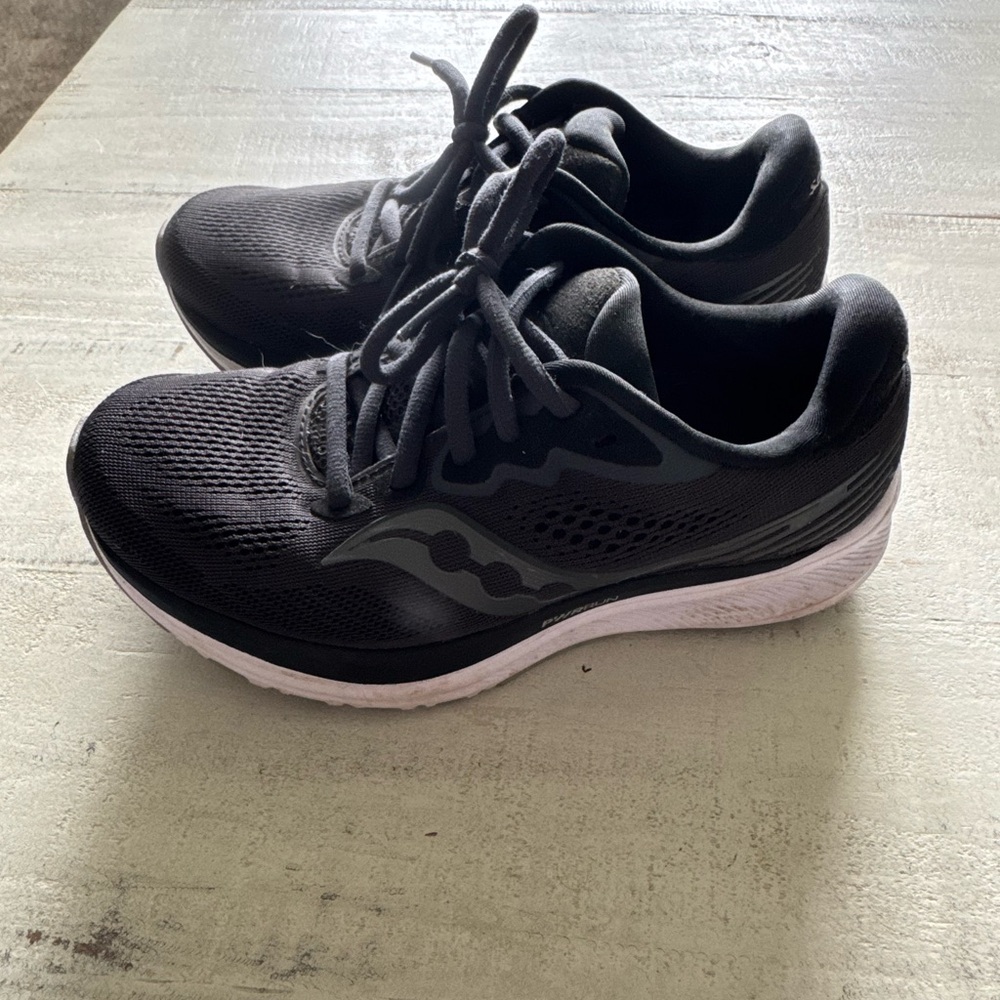 Saucony Women's Black and White Athletic Shoes